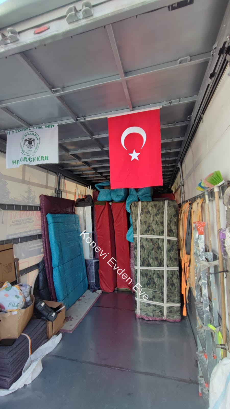 2025-Mayıs-İş-Başında - Konevi Evden Eve Taşımacılık | Asansörlü Nakliye Hizmeti