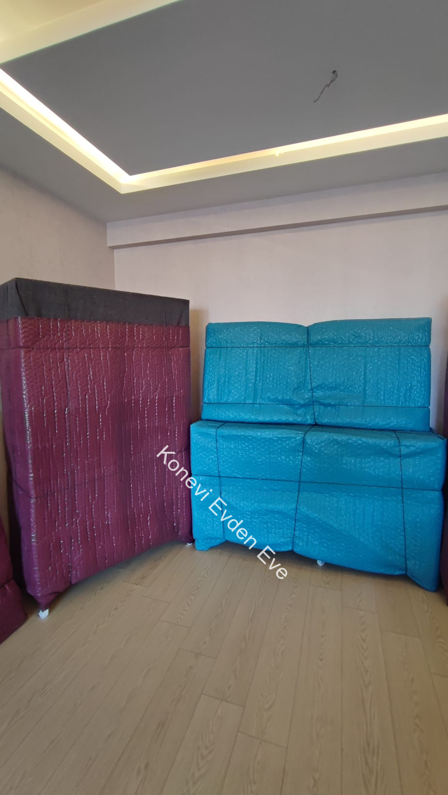 2025-Mayıs-İş-Başında - Konevi Evden Eve Taşımacılık | Asansörlü Nakliye Hizmeti