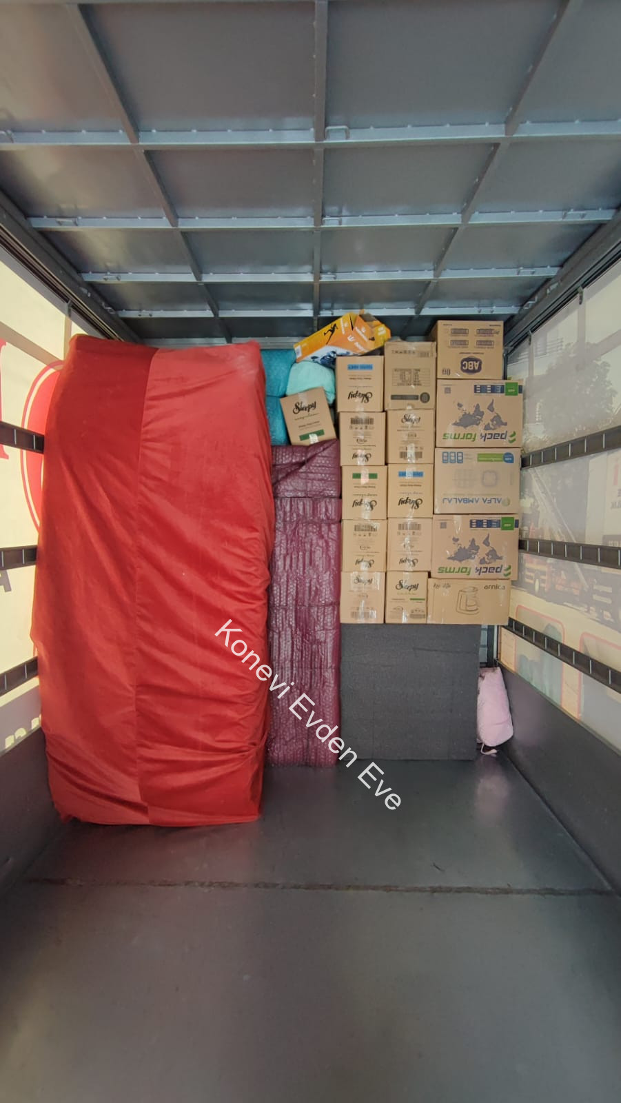 2025-Mayıs-İş-Başında - Konevi Evden Eve Taşımacılık | Asansörlü Nakliye Hizmeti