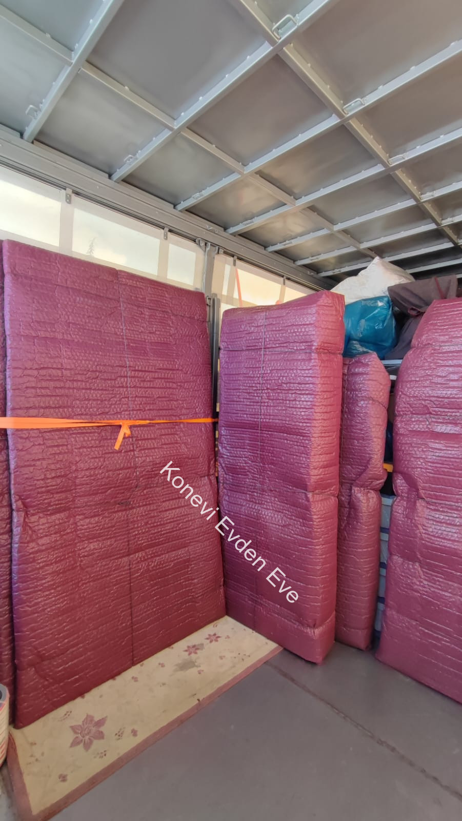 2025-Mayıs-İş-Başında - Konevi Evden Eve Taşımacılık | Asansörlü Nakliye Hizmeti