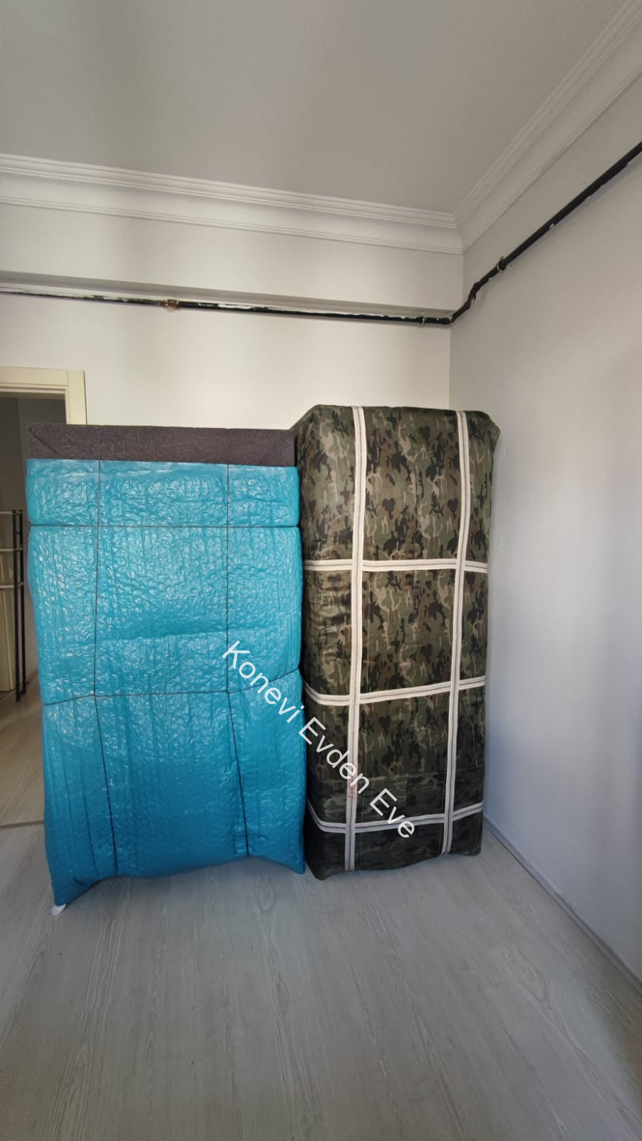 2025-Mayıs-İş-Başında - Konevi Evden Eve Taşımacılık | Asansörlü Nakliye Hizmeti